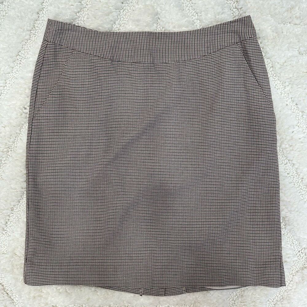 L.L. Bean Favorite Fit Houndstooth Skirt 10 Wool Stretch Schoolgirl Preppy